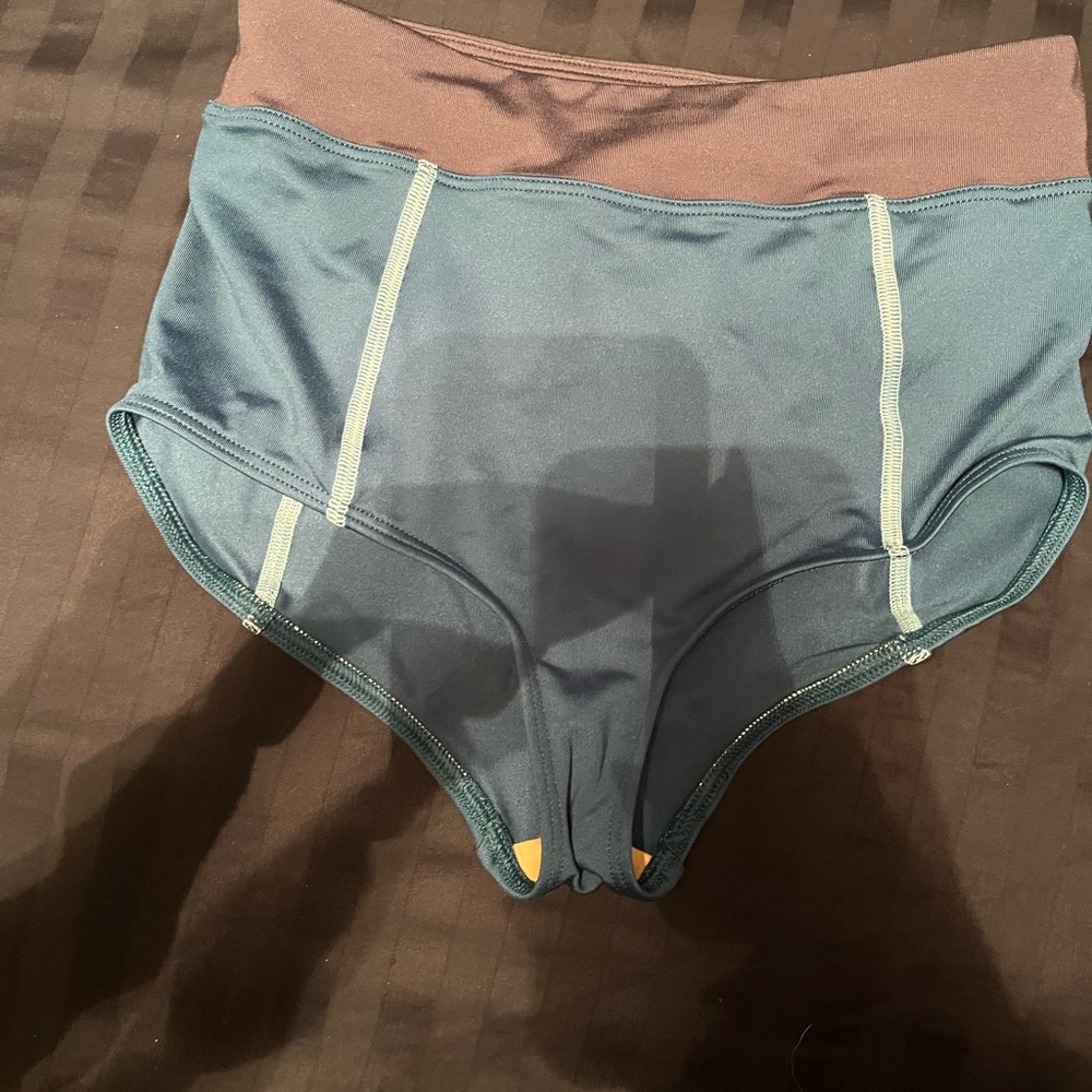 Tiger Friday briefs!